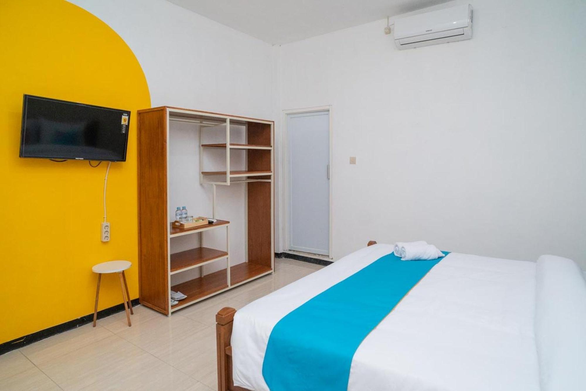 Sans Hotel Queen Batu Sumber Brantas Oda fotoğraf